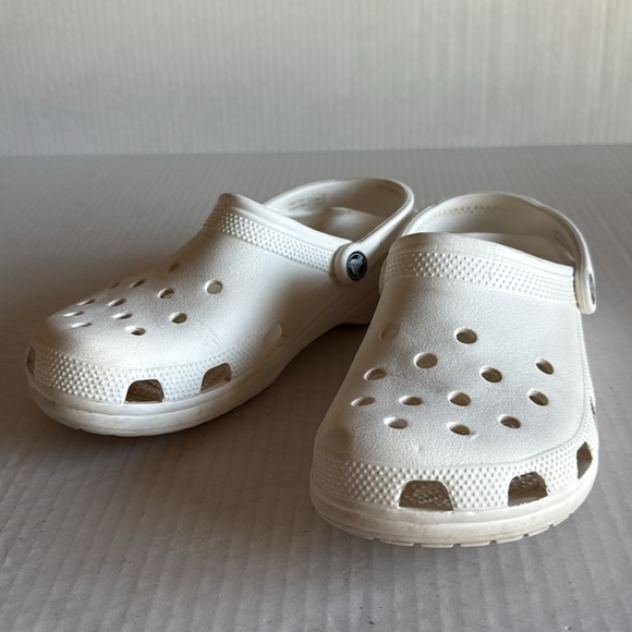 Crocs White Classic Clogs - Picture 3 of 11